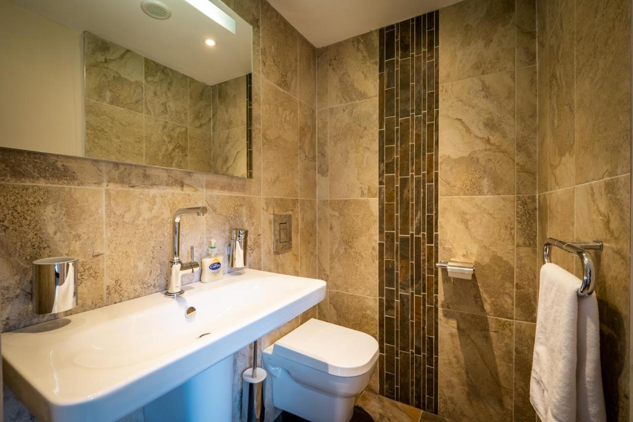 Luxury 1 Bed - Great Location - Peaceful-hot Tub Villa Bowness-on-Windermere