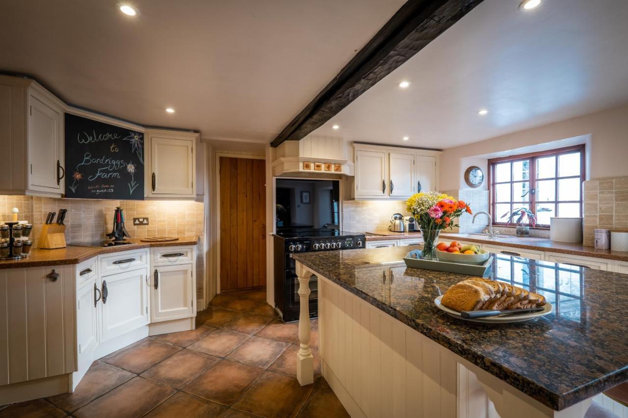Luxury 1 Bed - Great Location - Peaceful-hot Tub